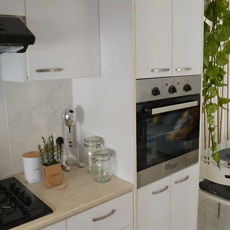 Lägenhet Serenity - One Bedroom Flat Larnaca